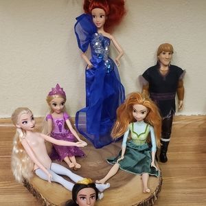 Disney dolls